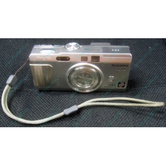 Фотоаппарат Fujifilm FinePix F810 (без зарядного устройства) - Орск